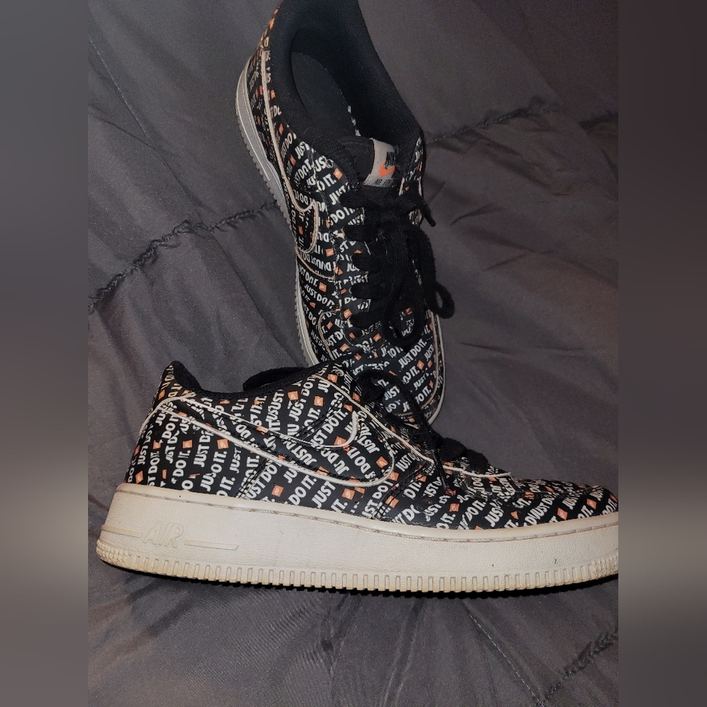 Nike Air Force 1